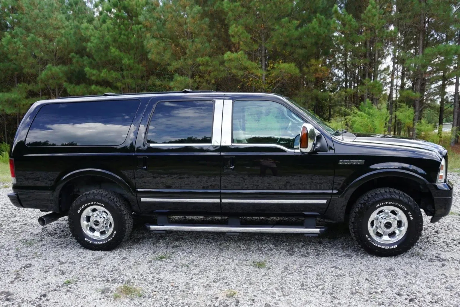 2005 Ford Excursion Limited, photo 2